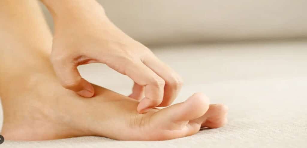 boleč palec na nogi